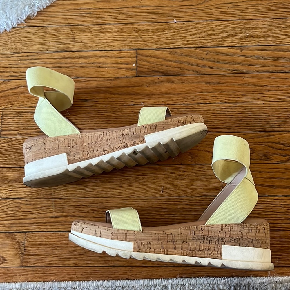 yellow steve madden sandals platform